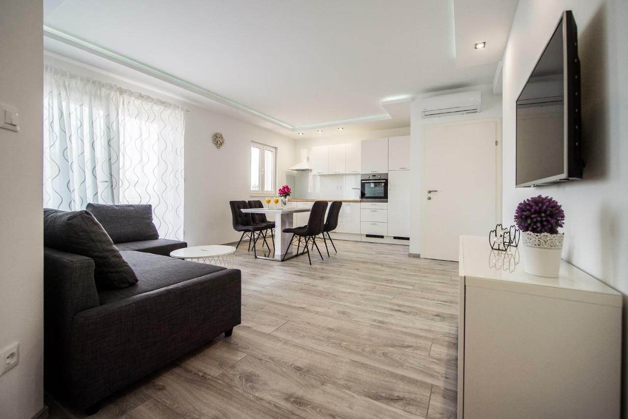 Solin Apartments Praetorium Екстер'єр фото