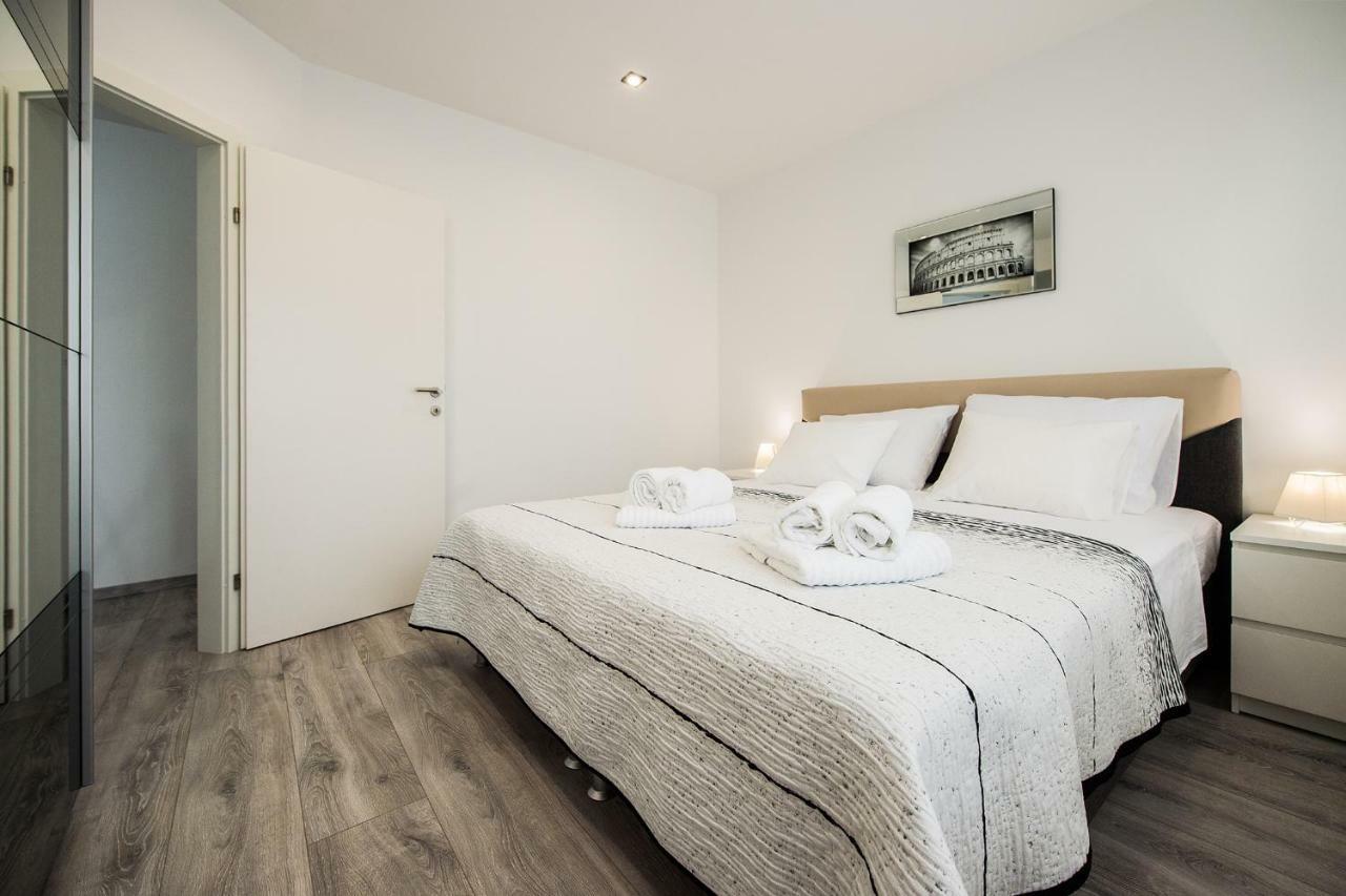 Solin Apartments Praetorium Екстер'єр фото