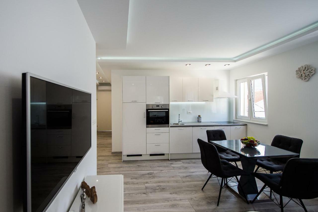 Solin Apartments Praetorium Екстер'єр фото